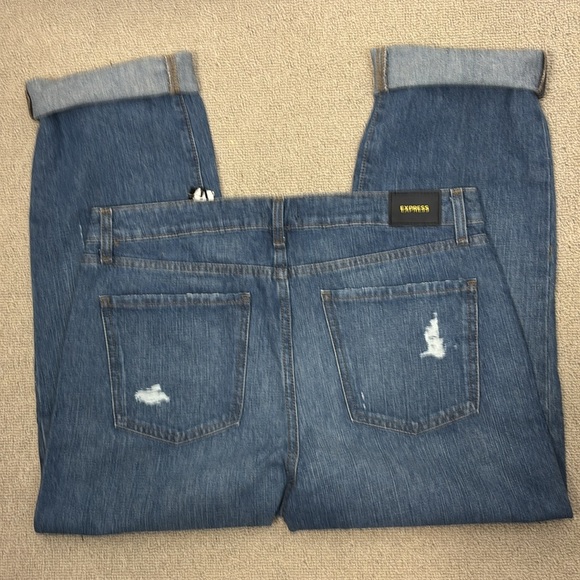 Express Mid Rise Boyfriend Jean- NWT - Picture 12 of 17